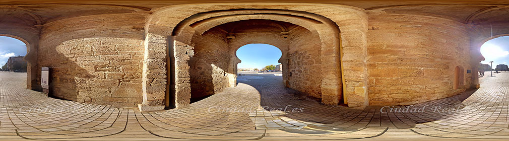 Panormica de la Puerta de Toledo de Ciudad Real